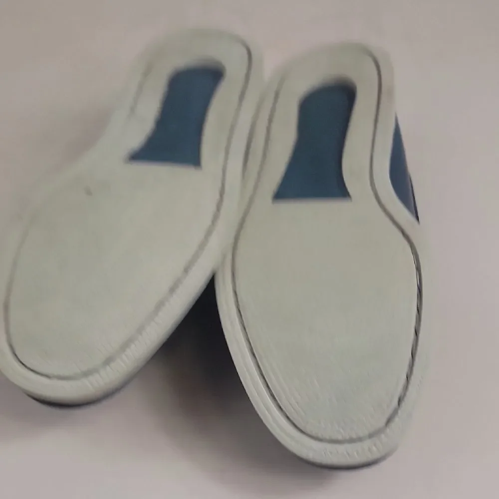 Sebago Preppy Coastal Old Money Navy Boat Shoes with Cream Laces